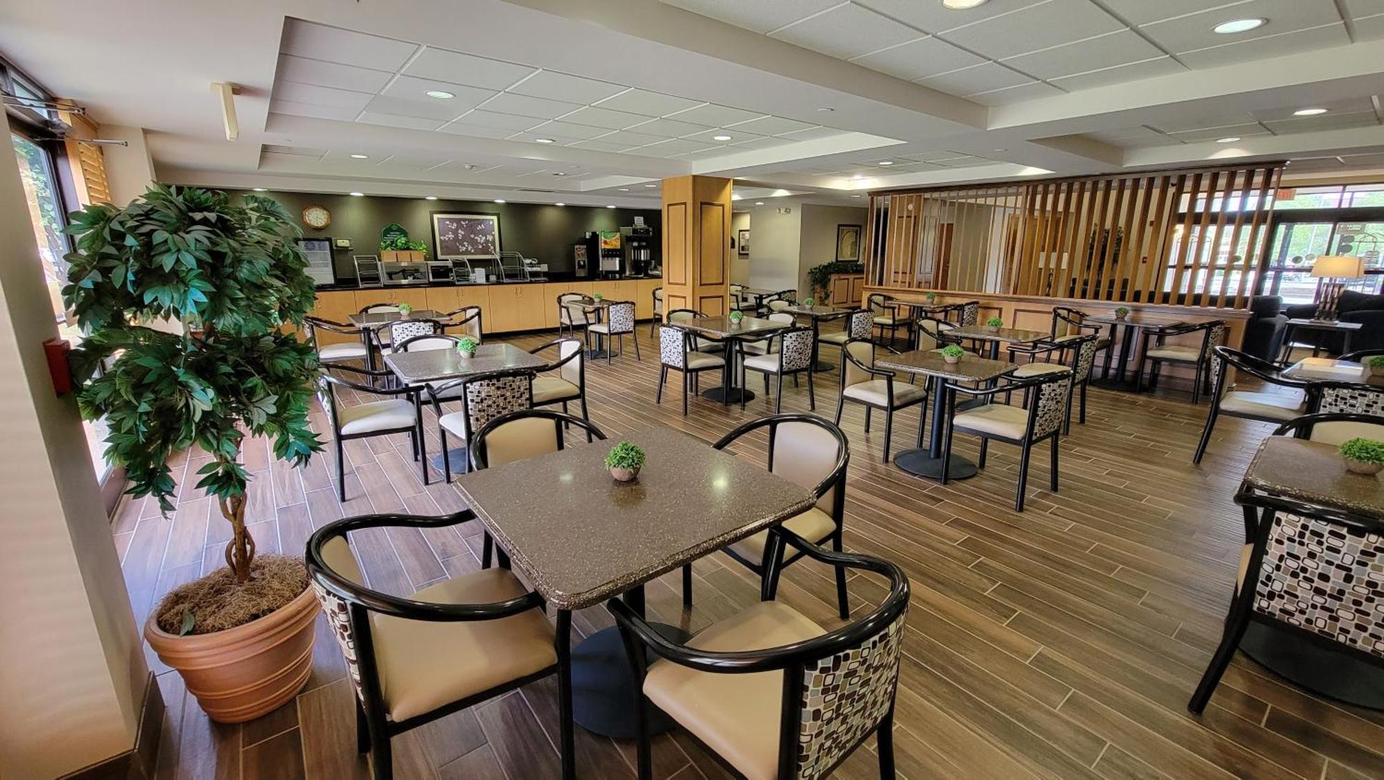 Independent Sphc Cross Creek Inn & Suites Fayetteville Esterno foto