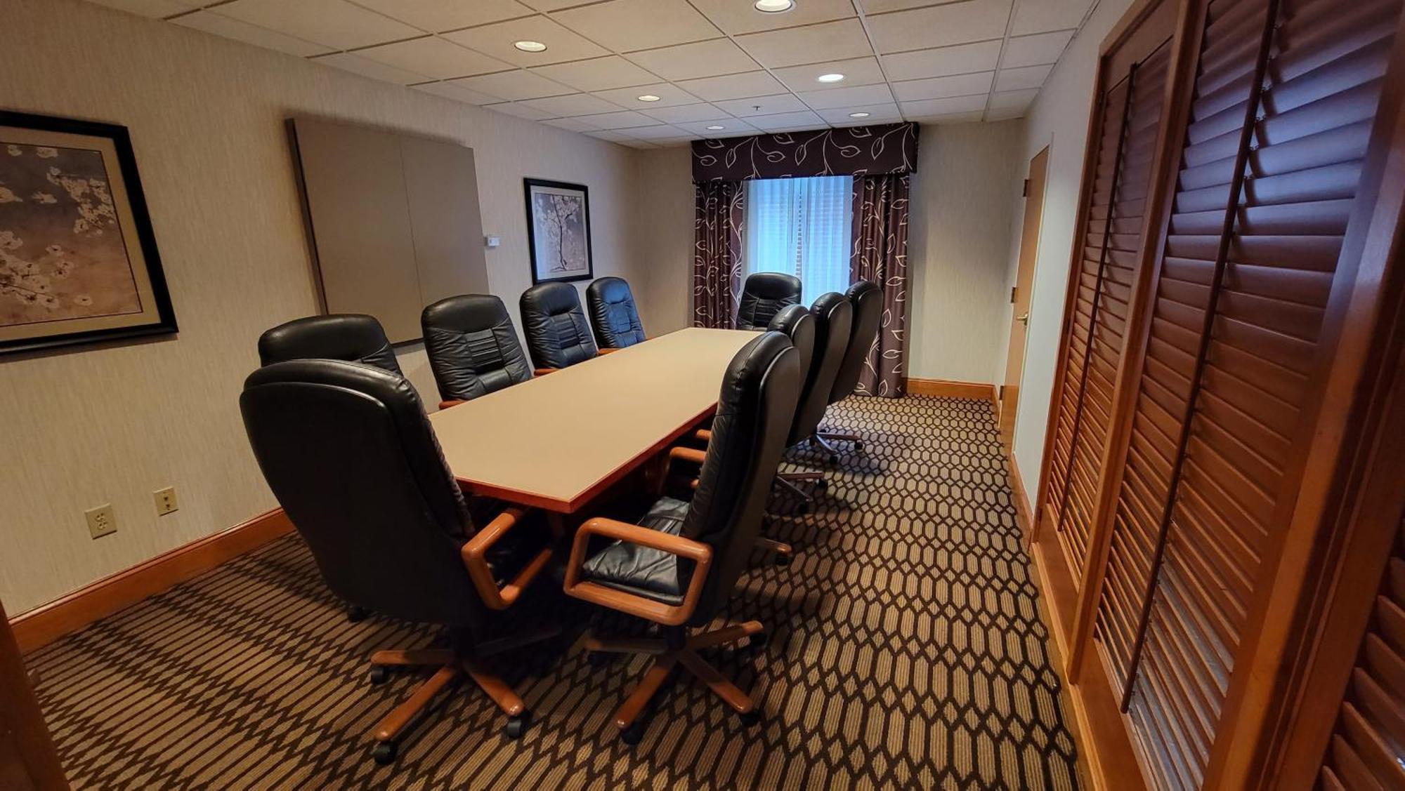 Independent Sphc Cross Creek Inn & Suites Fayetteville Esterno foto